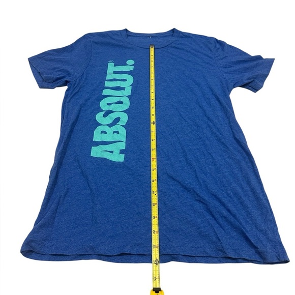Men’s Absolut Vodka Blue T-Shirt Small - Picture 5 of 5